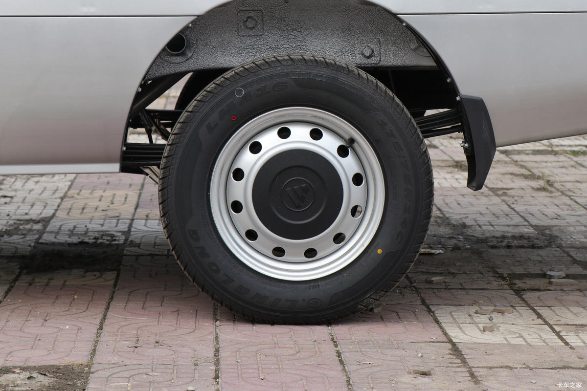 ���� ����Qһ��ʽ ������ 1.6L 120���� ���� 3.2�׵�������΢��(BJ1030V4JV6-73)����                                                