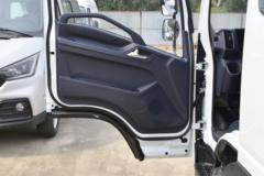 江西五十铃 翼放EM7 152马力 3.7米排半栏板轻卡(JXW1040CDJA2) 江西五十铃 翼放EM7 152马力 3.7米排半栏板轻卡(JXW1040CDJA2)