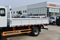 江西五十铃 翼放EM7 152马力 3.7米排半栏板轻卡(JXW1040CDJA2) 江西五十铃 翼放EM7 152马力 3.7米排半栏板轻卡(JXW1040CDJA2)