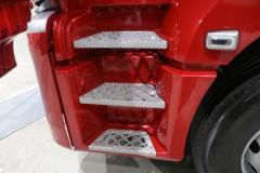 质子汽车 6X4 换电式纯电动牵引车(SX4257MF4XSEV3)284.39kWh