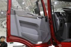 质子汽车 6X4 换电式纯电动牵引车(SX4257MF4XSEV3)284.39kWh