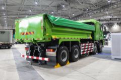 质子汽车 31T 8X4 5.6米燃料电池自卸车127.7kWh