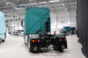 燃料电池&nbsp;电动牵引车外观图片