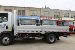 中国重汽HOWO 悍将 150马力 4.15米单排栏板轻卡(万里扬6档)(ZZ1047F3315F144)