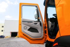 东风柳汽 乘龙H5V 350马力 8X4 5.6米自卸车 东风柳汽 乘龙H5V 350马力 8X4 5.6米自卸车