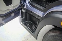 中国重汽HOWO 统帅 160马力 4.15米AT自动档单排厢式轻卡(ZZ5047XXYG3215F144B)