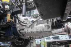 中国重汽HOWO 统帅 160马力 4.15米AT自动档单排厢式轻卡(ZZ5047XXYG3215F144B)