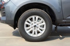 江西五十铃 铃拓 2023款 领航版 2.5T柴油 150马力 两驱自动 长轴双排皮卡