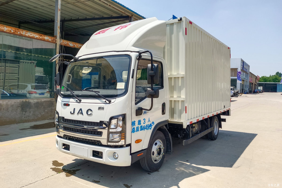 江淮 威铃M6 152马力 4.15米单排厢式轻卡