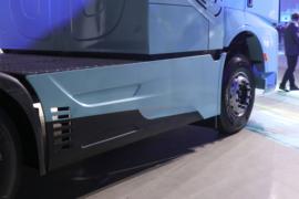 燃料电池&nbsp;电动牵引车底盘图片