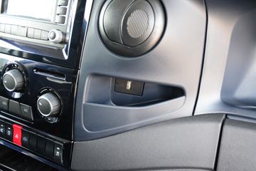 �Ͼ���ά�� ŷʤ 145���� 2.0T 2�� ����߶���ջ���(����)ͼƬ