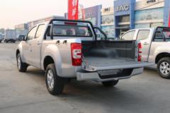 江西五十铃 瑞迈 2023款 驰迈版 2.5T柴油 143马力 手动两驱 长轴双排皮卡 江西五十铃 瑞迈 2023款 驰迈版 2.5T柴油 143马力 手动两驱 长轴双排皮卡