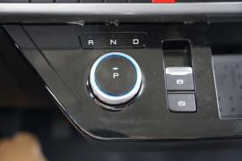 T5&nbsp;电动载货车驾驶室图片