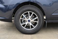 江铃汽车 新全顺 143马力 7/8/9座 2.0T柴油 9档自动 中轴低顶多用途乘用车(国六)