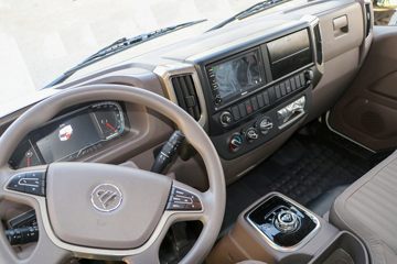 ���� ���� 4.5T 4.14�׵��Ŵ��綯��ʽ�Ῠ81.14kWhͼƬ