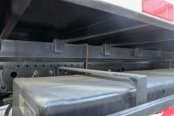 ���� ���� 4.5T 4.14�׵��Ŵ��綯��ʽ�Ῠ81.14kWhͼƬ