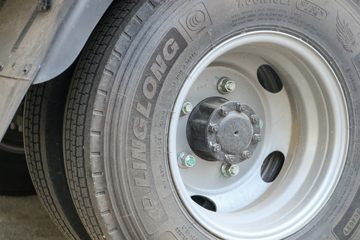 ���� ���� 4.5T 4.14�׵��Ŵ��綯��ʽ�Ῠ81.14kWhͼƬ