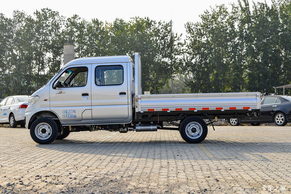 �������ж����ɶ���T3�ػ������۴���ͣ�����0.3��