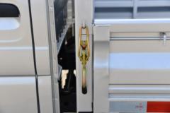 东风途逸 T3(原小霸王W) 1.3L 91马力 汽油 2.21米双排栏板小卡(后单胎)(EQ1031D60Q4A)