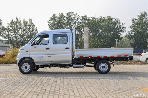 能拉人能载货,柳机动力更强劲更省油。