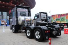 福田 欧曼EST 北方版 570马力 6X4 LNG自动档牵引车(BJ4259L6DLL-05)