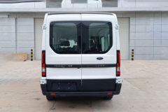 江铃汽车 全顺T8 2024款 多功能版 154马力 2.0T柴油 6座 短轴中顶轻客