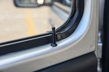 ����;�� T3(ԭС����W) 1.6L 123���� ���� 2.5��˫������С��(��̥)(EQ1030D60Q4D)ͼƬ