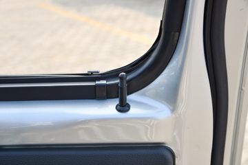 ����;�� T3(ԭС����W) 1.6L 123���� ���� 2.5��˫������С��(��̥)(EQ1030D60Q4D)ͼƬ