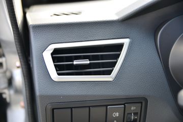 ����;�� T3(ԭС����W) 1.6L 123���� ���� 2.5��˫������С��(��̥)(EQ1030D60Q4D)ͼƬ