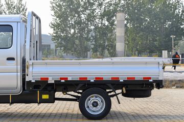 ����;�� T3(ԭС����W) 1.6L 123���� ���� 2.5��˫������С��(��̥)(EQ1030D60Q4D)ͼƬ