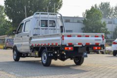 东风途逸 T3(原小霸王W) 1.6L 123马力 汽油 2.7米双排栏板小卡(后单胎)(EQ1032D60Q4D)
