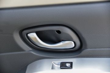 ����;�� T3(ԭС����W) 1.6L 123���� ���� 2.7��˫������С��(��̥)(EQ1032D60Q4D)ͼƬ