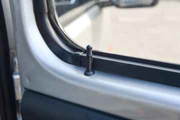 ����;�� T3(ԭС����W) 1.6L 123���� ���� 2.7��˫������С��(��̥)(EQ1032D60Q4D)ͼƬ