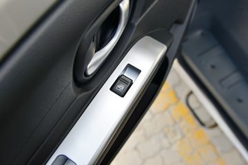 ����;�� T3(ԭС����W) 1.6L 123���� ���� 2.7��˫������С��(��̥)(EQ1032D60Q4D)ͼƬ