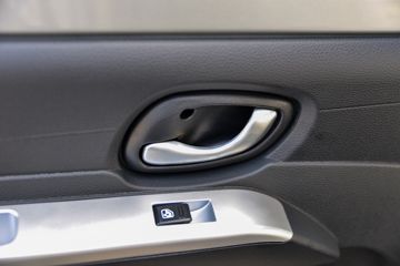 ����;�� T3(ԭС����W) 1.6L 123���� ���� 2.7��˫������С��(��̥)(EQ1032D60Q4D)ͼƬ