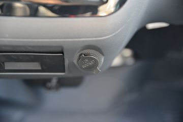 ����;�� T3(ԭС����W) 1.6L 123���� ���� 2.7��˫������С��(��̥)(EQ1032D60Q4D)ͼƬ