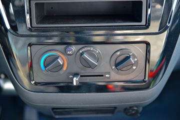 ����;�� T3(ԭС����W) 1.6L 123���� ���� 2.7��˫������С��(��̥)(EQ1032D60Q4D)ͼƬ