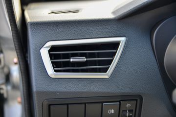 ����;�� T3(ԭС����W) 1.6L 123���� ���� 2.7��˫������С��(��̥)(EQ1032D60Q4D)ͼƬ