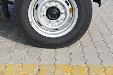 ����;�� T3(ԭС����W) 1.6L 123���� ���� 2.7��˫������С��(��̥)(EQ1032D60Q4D)ͼƬ