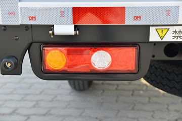 ����;�� T3(ԭС����W) 1.6L 123���� ���� 2.7��˫������С��(��̥)(EQ1032D60Q4D)ͼƬ