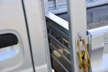 ����;�� T3(ԭС����W) 1.6L 123���� ���� 2.7��˫������С��(��̥)(EQ1032D60Q4D)ͼƬ