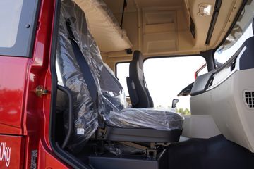 �����ؿ� ����X5000 ����� 480���� 6X4 LNGǣ����ͼƬ