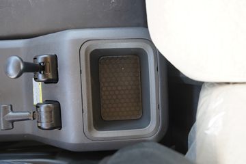 �����ؿ� ����X5000 ����� 480���� 6X4 LNGǣ����ͼƬ