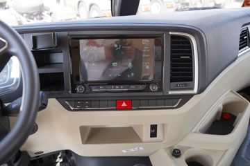 �����ؿ� ����X5000 ����� 480���� 6X4 LNGǣ����ͼƬ