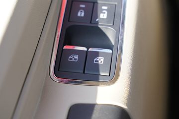 �����ؿ� ����X5000 ����� 480���� 6X4 LNGǣ����ͼƬ