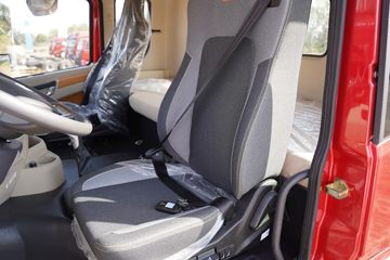 �����ؿ� ����X5000 ����� 480���� 6X4 LNGǣ����ͼƬ