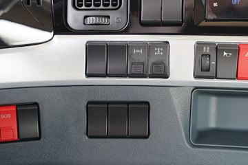 �������� ����H5 500���� 6X4 LNGǣ����ͼƬ