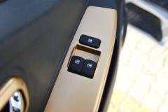 东风途逸 T5 1.6L 122马力 汽油 3.81米单排厢式小卡(EQ5031XXY16QCCAC) 东风途逸 T5 1.6L 122马力 汽油 3.81米单排厢式小卡(EQ5031XXY16QCCAC)