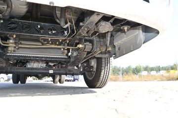 ����;�� T5 1.6L 122���� ���� 3.81�׵�����ʽС��(EQ5031XXY16QCCAC)ͼƬ