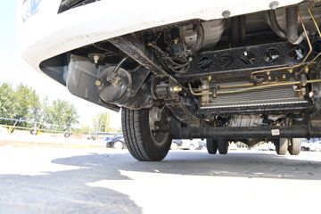 ����;�� T5 1.6L 122���� ���� 3.81�׵�����ʽС��(EQ5031XXY16QCCAC)ͼƬ